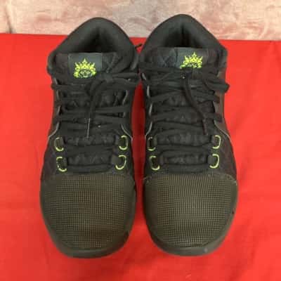 Nike Le Bron LBJ Witness V111 Basketball Shoes Men's  Size EUR 41 / UK 8.5 / US 9.5 Black  / Green 