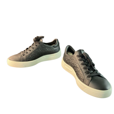 Ecco Womens  ‘Tray Tech’ sneakers Size 40 Black / White 