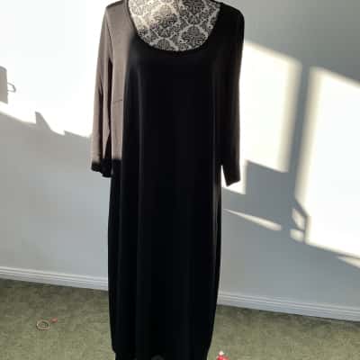 TS Womens  Size M Maxi Dress Black  