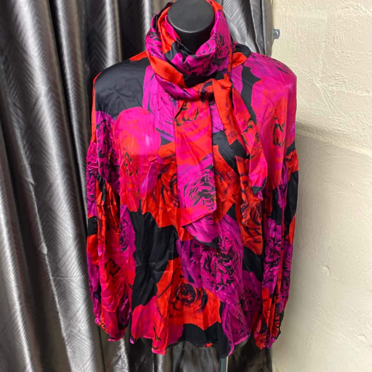 TRELISE COOPER Sleeve Me Breathless Floral Blouse Size 12(s)