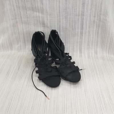 City Chic /Zola Heel /Black /Strappy/ Classy /Lace -up Block Heeled /Sandals Size 43 - Brand New with Tags - RRP $89.95 