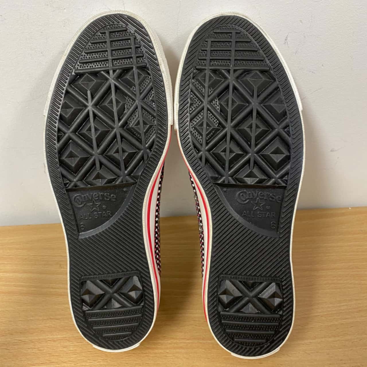 Converse All Star Unisex Size EUR39 / MENS 6 / WOMENS 8 Star Pattern (s)