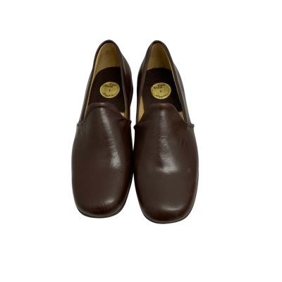 CourtHouse Albert Slipper.  Size 8 