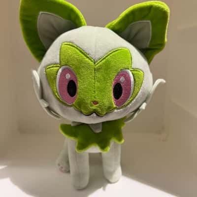 Pokémon's 8" Sprigatito Plushie