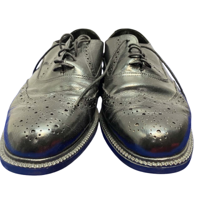 De Ville Mens Size 8 Black Shoes