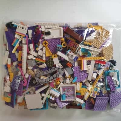 1kg Bag Assorted Lego