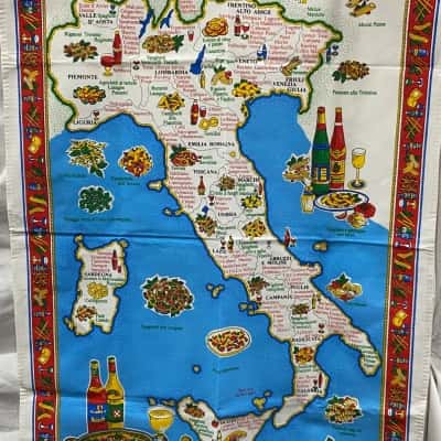 Italia Vini e Pasta Tea Towel