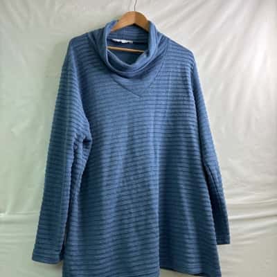 Black Pepper Womens  Size 24 Jumper Blue 