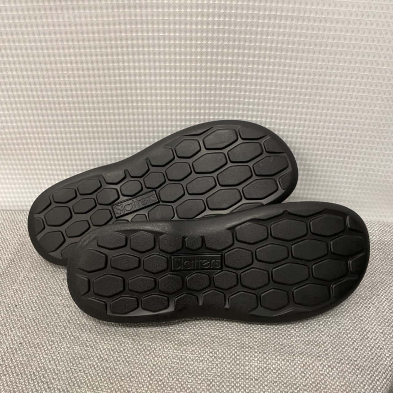 mens sandals size 10