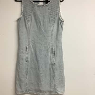  Womens  Size 32 Grey 