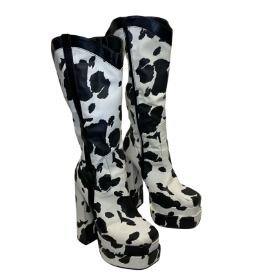 Pretty Little Thing Women's Platform Boots Size 6 Animal print 