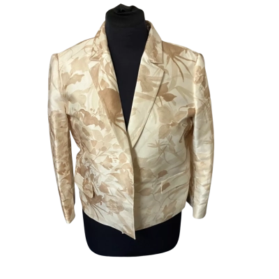  Womens  Size 44 Cream 