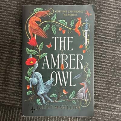 The Amber Owl, Juliet Marillier 