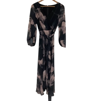 Montique Womens  Size 8 Cocktail Dress Beige / Black  