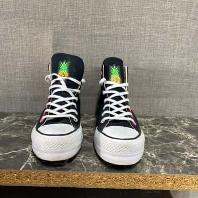 Converse Womens  Size 6 Black  / White High Top Sneakers 