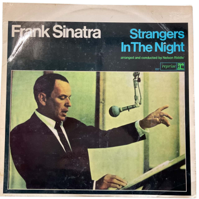 Frank Sinatra ‘Strangers In The Night’ Vintage 12” Vinyl 