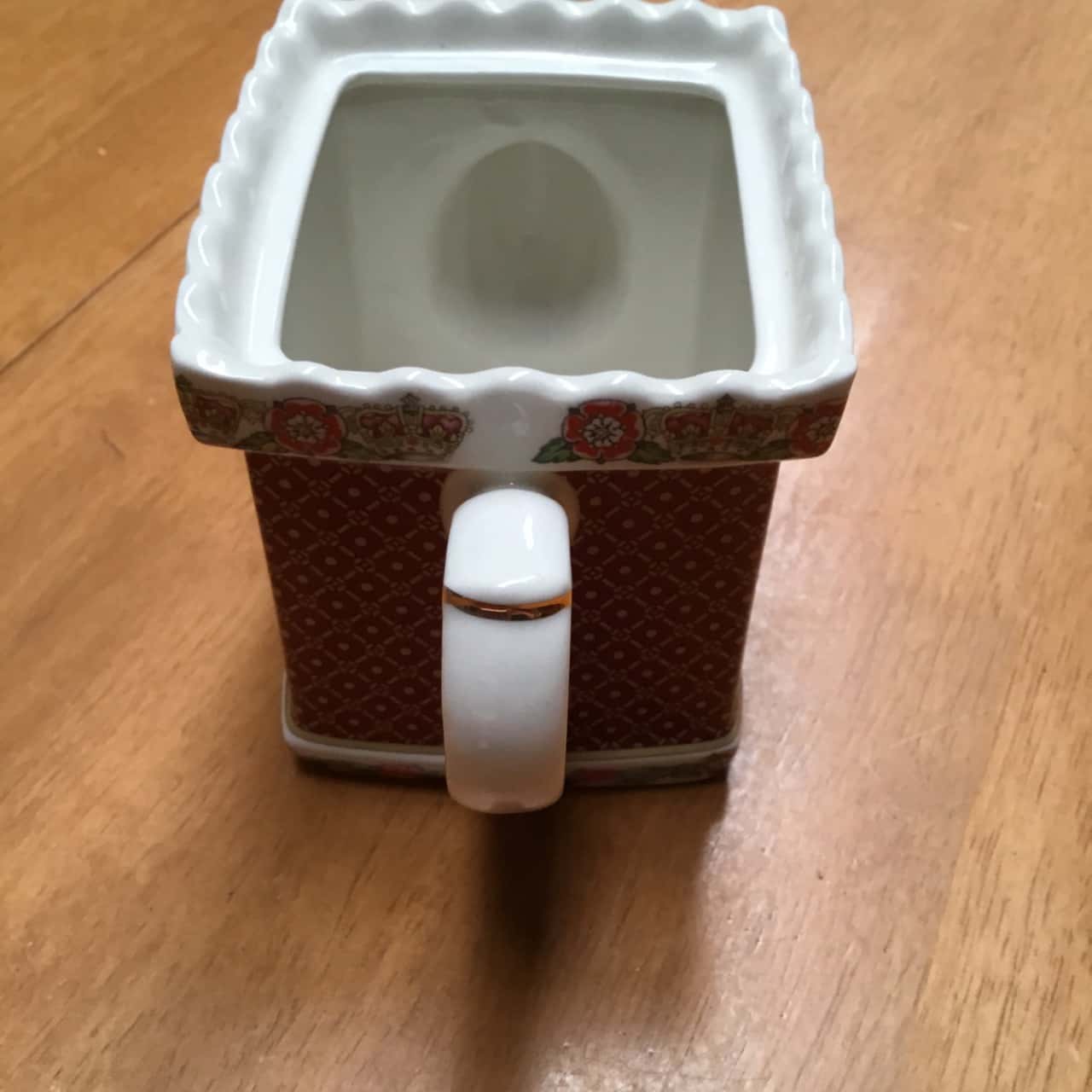 Vintage James Sadler Windsor Castle Red Tea Pot & Lid With Gold Trim