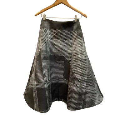 Maven Womens  Size 6 skirt