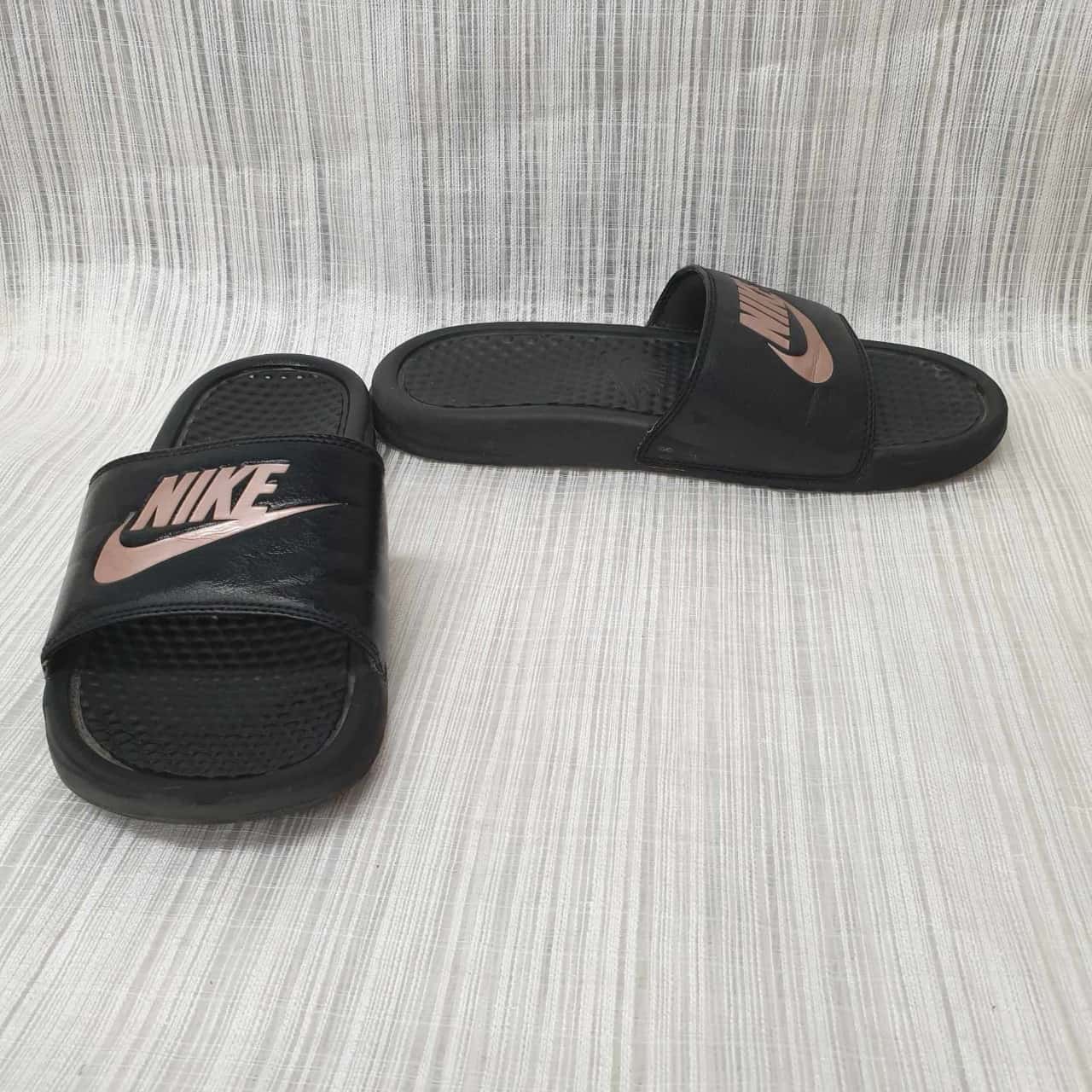 nike rose gold slide