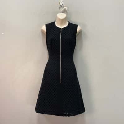 Cue Womens  Size 8 Shift Dress Black  Embroidery overlay