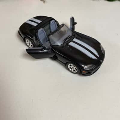 Burago Dodge Viper RT/10 1/24 Diecast