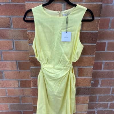 Whyte Valentyne Womens  Size 10 Mini Dress Yellow 