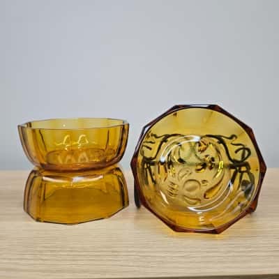Vintage Amber Glass Dessert Bowls – 10-Sided – Set of 3