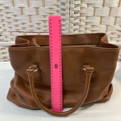 Women’s Oroton bag 