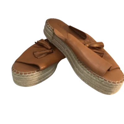  Women’s Caramel Coloured Slide Shoes Size 41