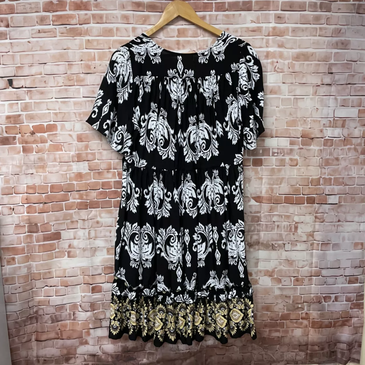 BNWT New Collection Size 12 Short Sleeve Dress - New With Tags | Salvos ...