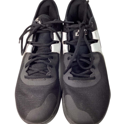 Nike Mens AIRMAX Size 8UK/ 9US Sneakers Black/ White 