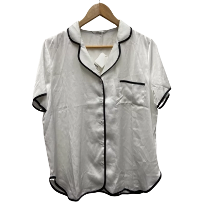 Chloe & Lola Womens  Size S Pyjamas Set White 