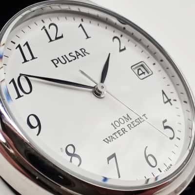 Pulsar Watch In Great Condition, Includes Instruction Booklet. Untested/Needs Battery