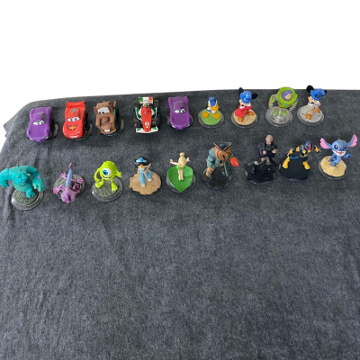 Marvel and Disney Characters Bundle of 18 
