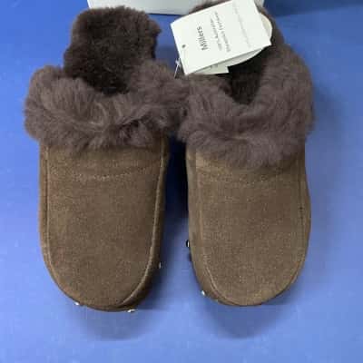 Millers Womens  Size S Brown Sheepskin Clogs