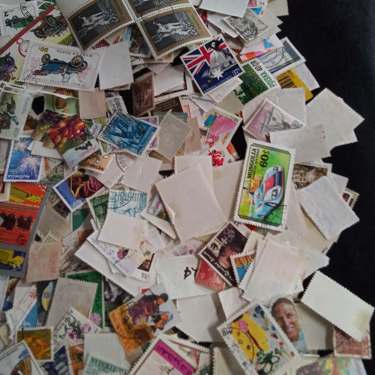 250 Grams Of Mixed World And Australian Stamps Off Paper So The Weight