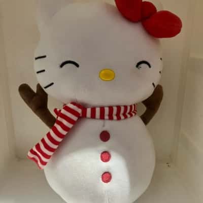 Hello Kitty's Snowman Kitty Plushie