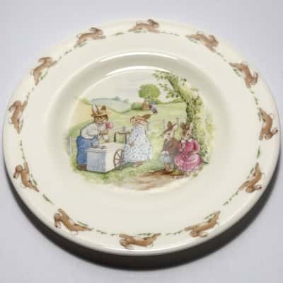 Vtg.Royal Doulton Bunnykins child's plate featuring the classic "Ice Cream Cart" scene