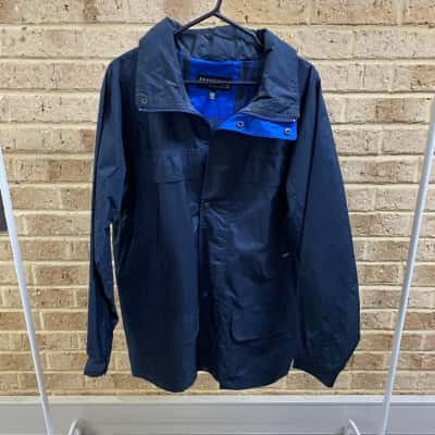 Mens huski classic waterproof shell with a concealed hood Size xl