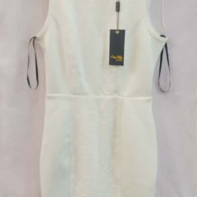 Miss Shop Womens  Size 8 Midi / Sleeveless Dress  White 