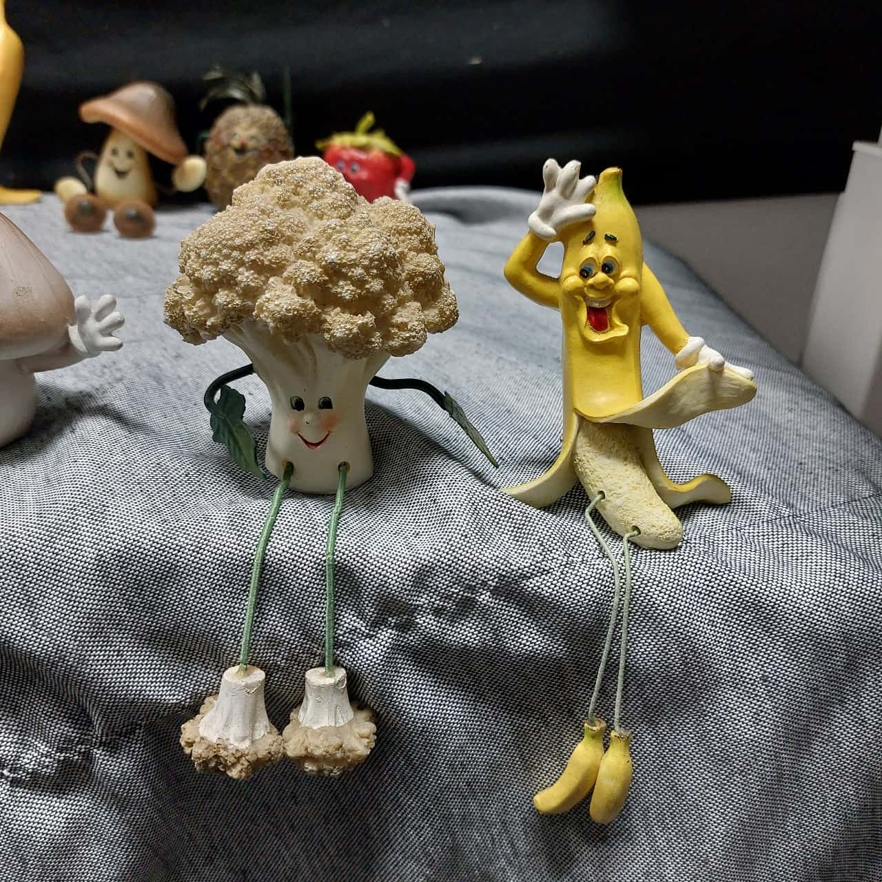 Vegetable/fruit shelf sitters