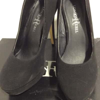 London Rebel Womens  Size 6 Heels 