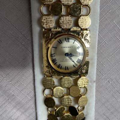 Vintage gold-tone Corocraft 17-jewel mechanical wristwatch