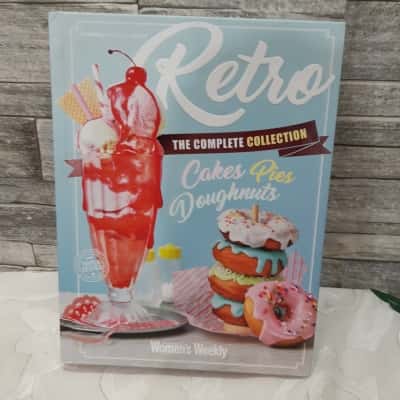 Women's Weekly Retro The Complete Collection Cakes Pies Doughnuts