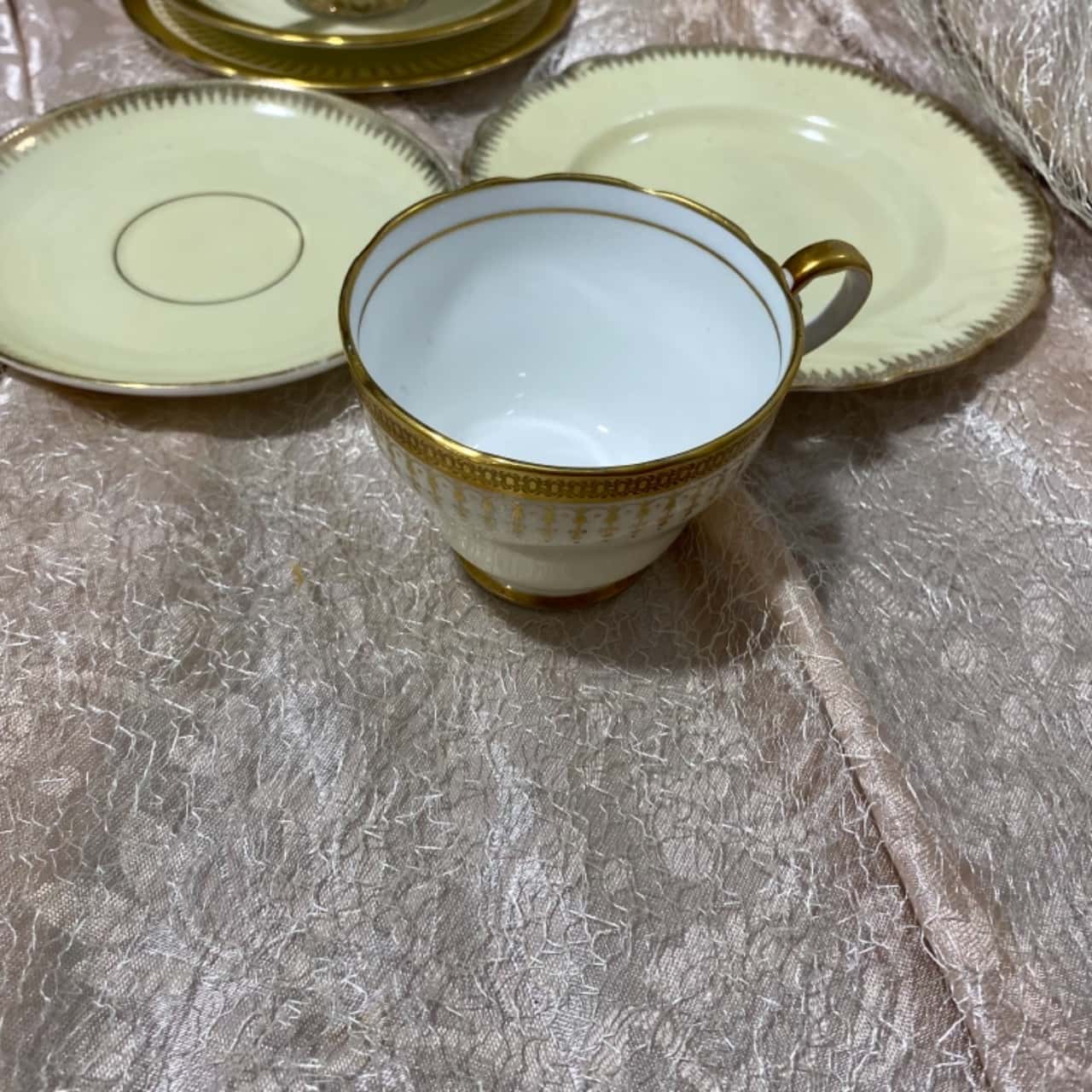 X2 Tea Aynsley bone China tea sets x2 (s)