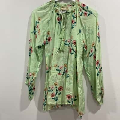  Vintage by Naudic Womens  Size M Green top 