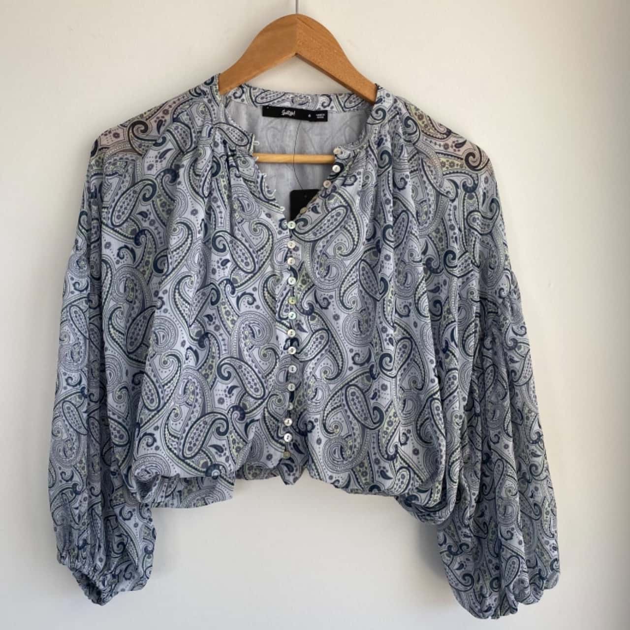 BNWT Sportsgirl Long Sleeve Crop Top Blue Paisley Size 6 / XS (s)