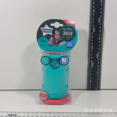 Tommee Tippee 12m+ 360 Lip Activated Cup As New PreOwned 