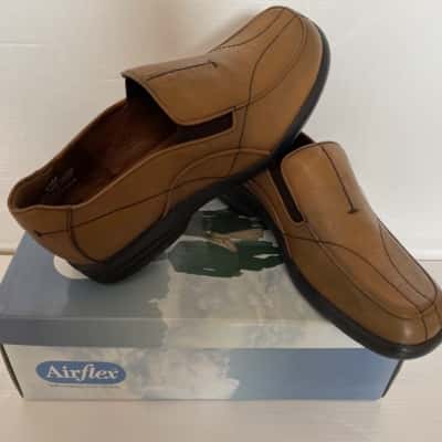 Airflex Womens  Size 6.5 Loafers Brown 