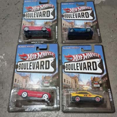 Hot Wheels Boulevard x 4